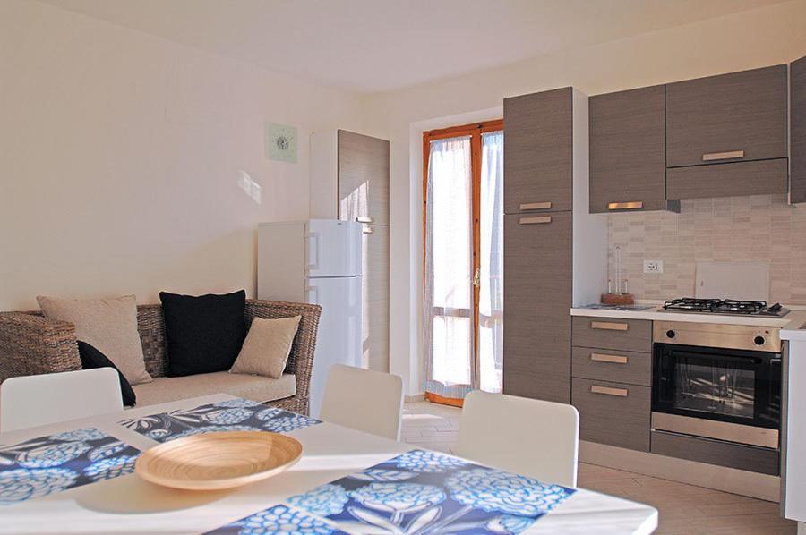 Appartamenti Casa Pineta マリーナ・ディ・カンポ 部屋 写真